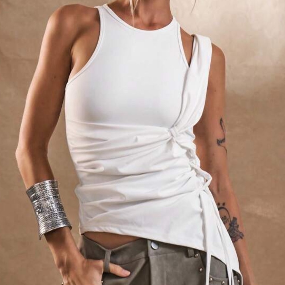 White tie detail tank